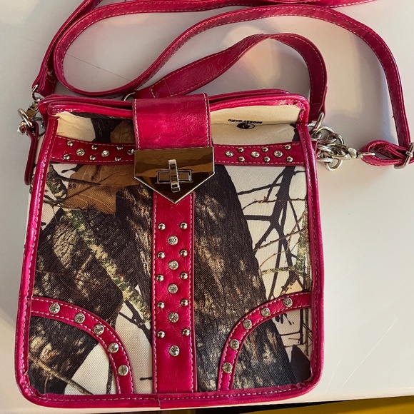 Mossy Oak cross body purse - Picture 1 of 6